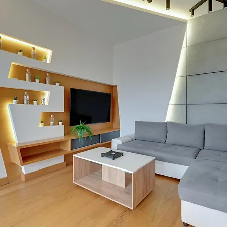 Milabaltica Gym,sauna & Parking By Lion Apartament *